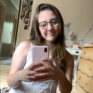 Meet your Posher, Stephanie